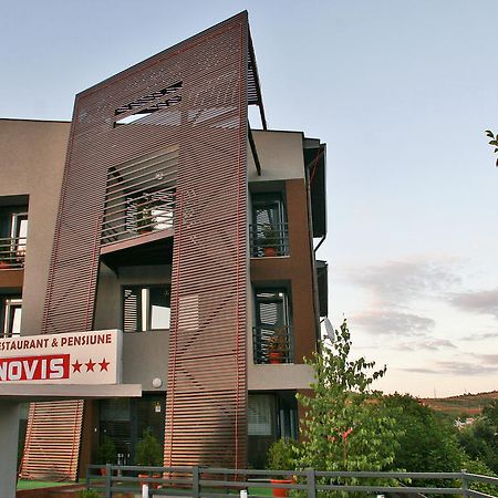 Pensiunea Novis Iasi Esterno foto