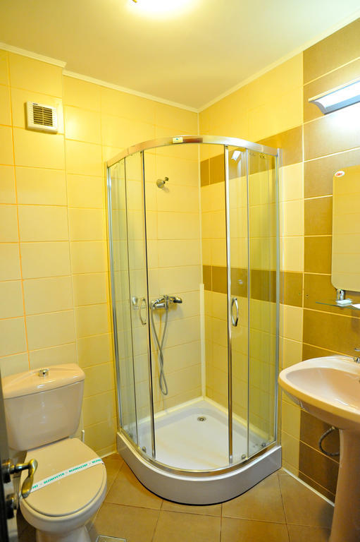 Pensiunea Novis Iasi Camera foto